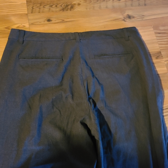 Old Navy Essential Streatch 14 Long - Picture 5 of 8